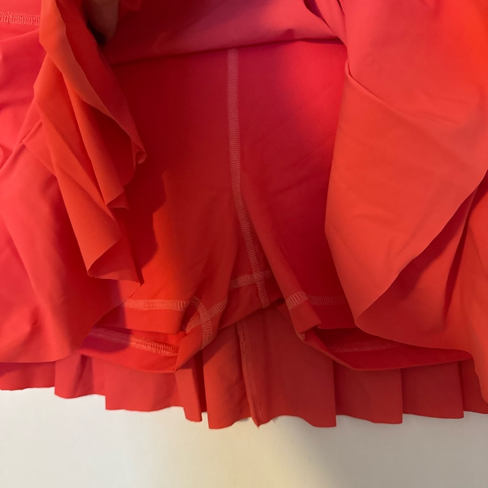 Sofibella Vibrant Red Skort Size Small - image 2